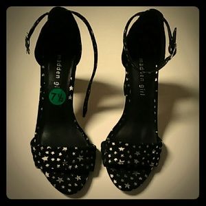 Nowt Madden girl strap toe heel